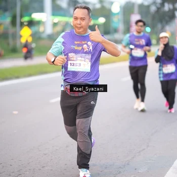Runner Photo 8158473