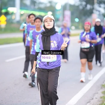 Runner Photo 8158481