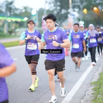 Runner Photo 8158493