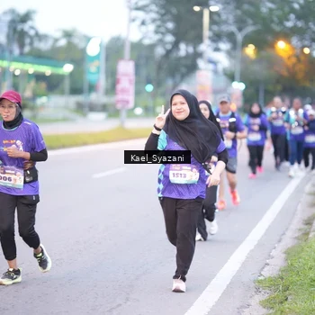 Runner Photo 8158496