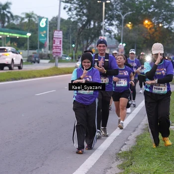 Runner Photo 8158501