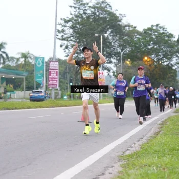 Runner Photo 8158590