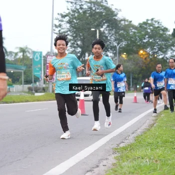 Runner Photo 8158603
