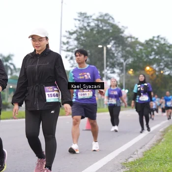 Runner Photo 8158607