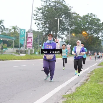 Runner Photo 8158614