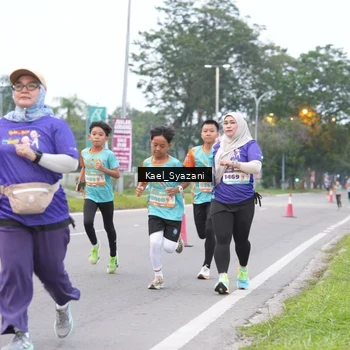 Runner Photo 8158617