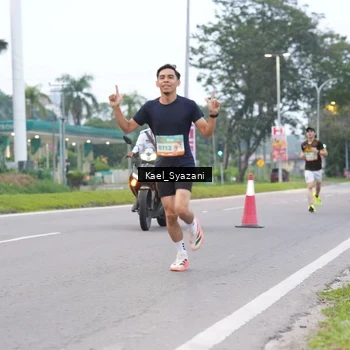 Runner Photo 8158625
