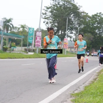 Runner Photo 8158646