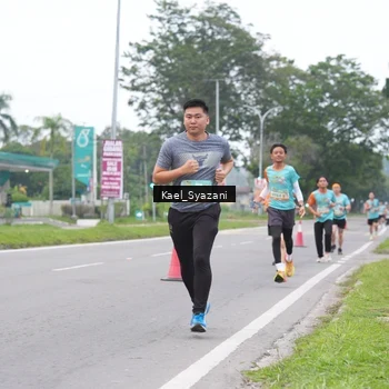 Runner Photo 8158659