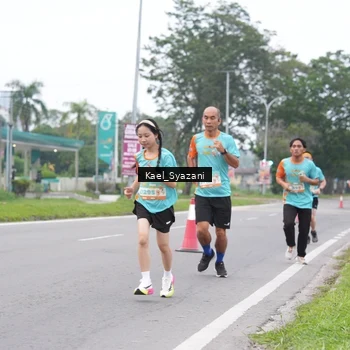 Runner Photo 8158660