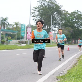 Runner Photo 8158665