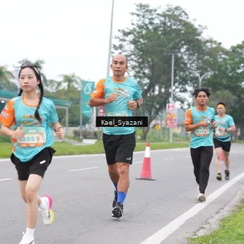 Runner Photo 8158667
