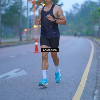 Runner Photo 8158668