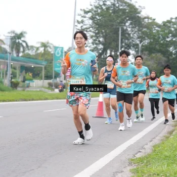 Runner Photo 8158677