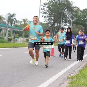 Runner Photo 8158678