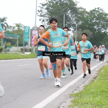 Runner Photo 8158700