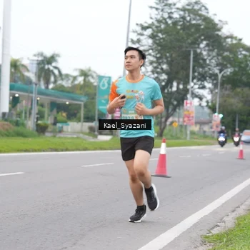 Runner Photo 8158714