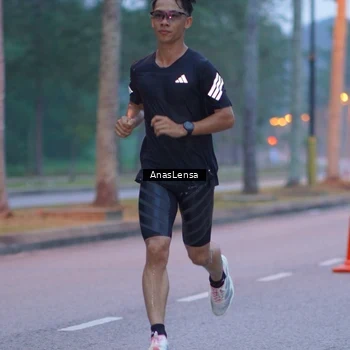 Runner Photo 8158731