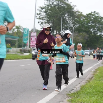 Runner Photo 8158735