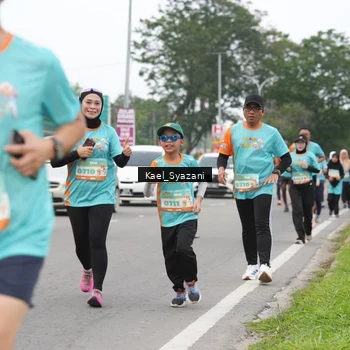 Runner Photo 8158749