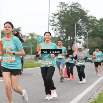 Runner Photo 8158752