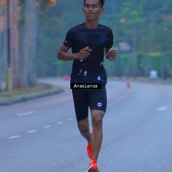 Runner Photo 8158753