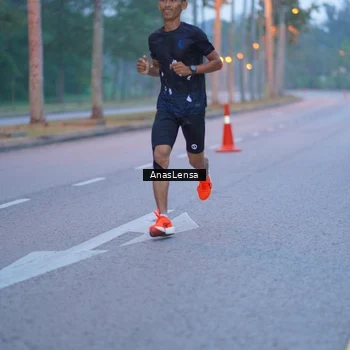 Runner Photo 8158785