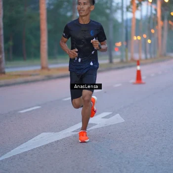 Runner Photo 8158790