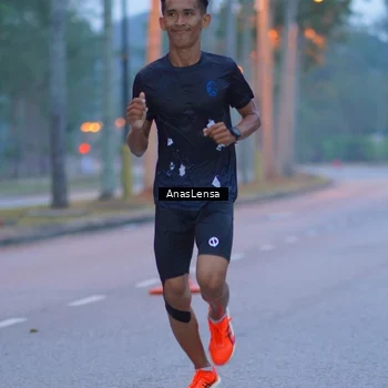 Runner Photo 8158813