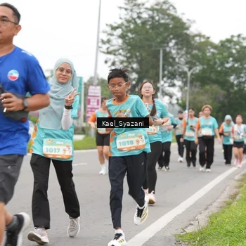 Runner Photo 8158841