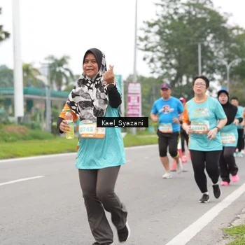 Runner Photo 8158859