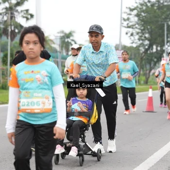 Runner Photo 8158885