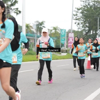 Runner Photo 8158888