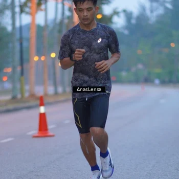 Runner Photo 8158896