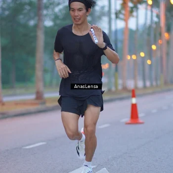 Runner Photo 8159003