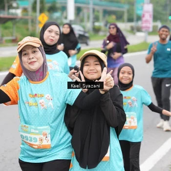 Runner Photo 8159013