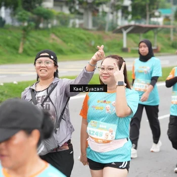 Runner Photo 8159037