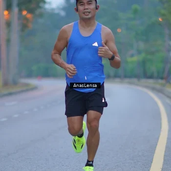 Runner Photo 8159064