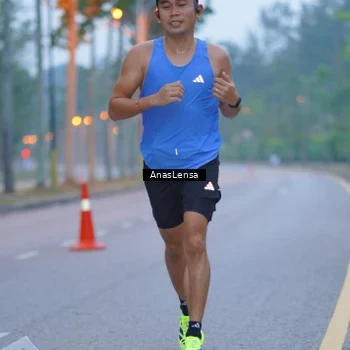 Runner Photo 8159083