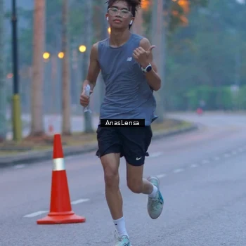 Runner Photo 8159103