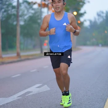 Runner Photo 8159111