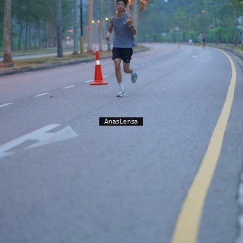 Runner Photo 8159118