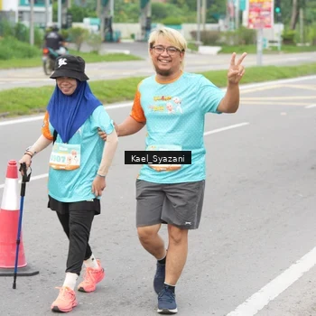 Runner Photo 8159246