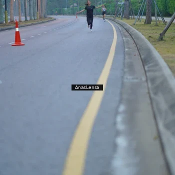 Runner Photo 8159332