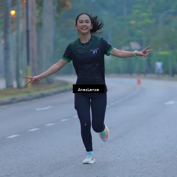 Runner Photo 8159336
