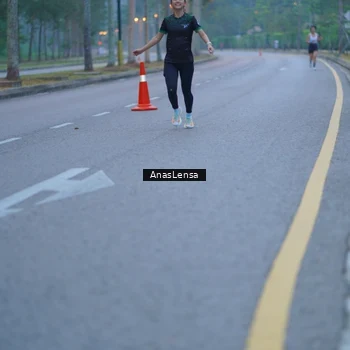 Runner Photo 8159352