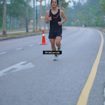 Runner Photo 8159395