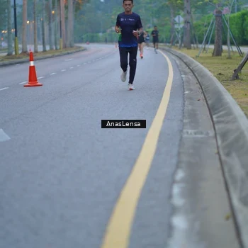 Runner Photo 8159403