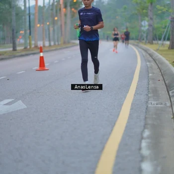 Runner Photo 8159406