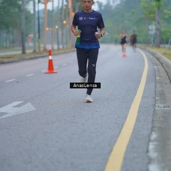 Runner Photo 8159411